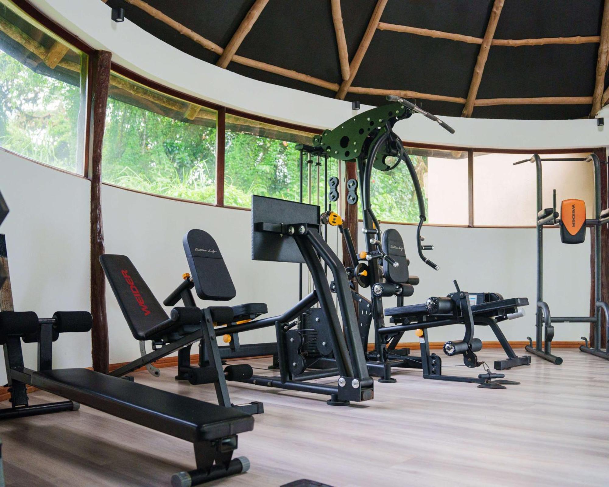 รอยัล ปาล์ม Hotel Bellavista  ภายนอก รูปภาพ