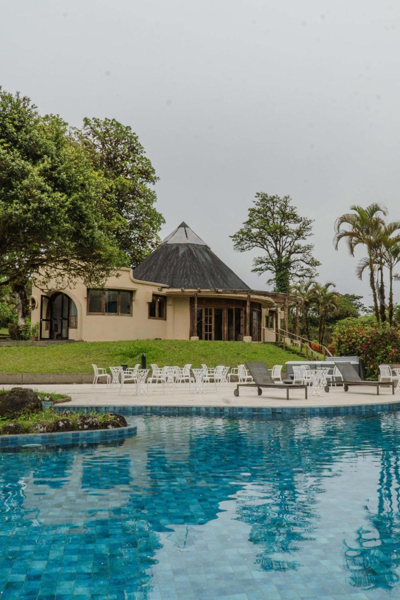 รอยัล ปาล์ม Hotel Bellavista  ภายนอก รูปภาพ