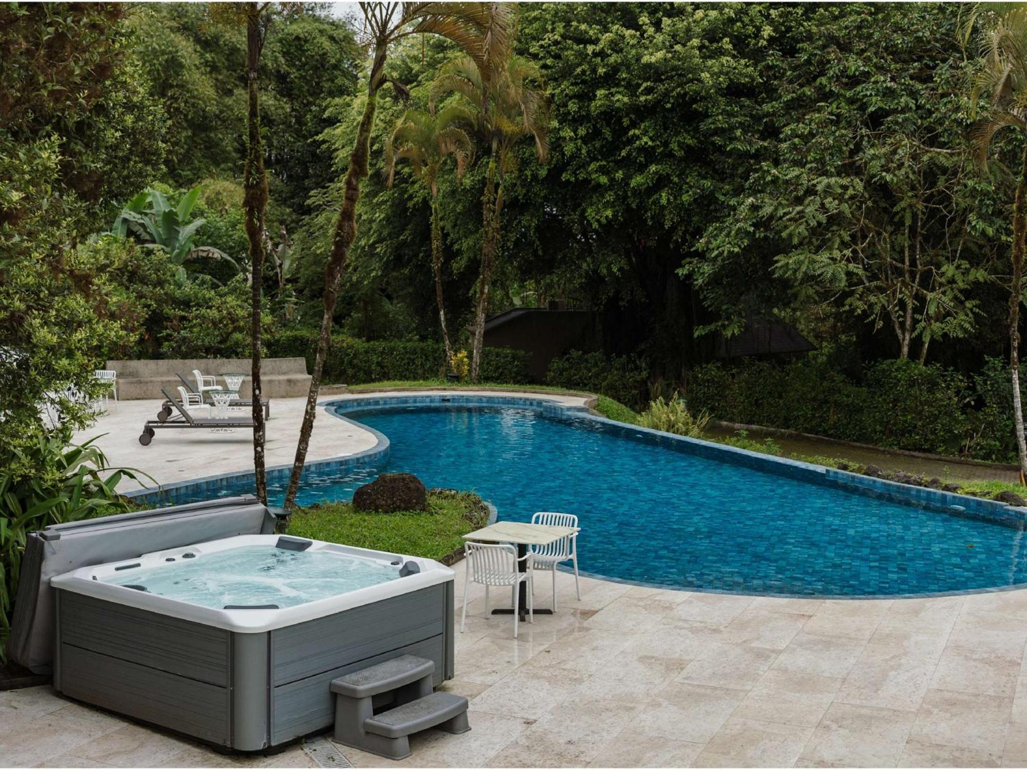 รอยัล ปาล์ม Hotel Bellavista  ภายนอก รูปภาพ