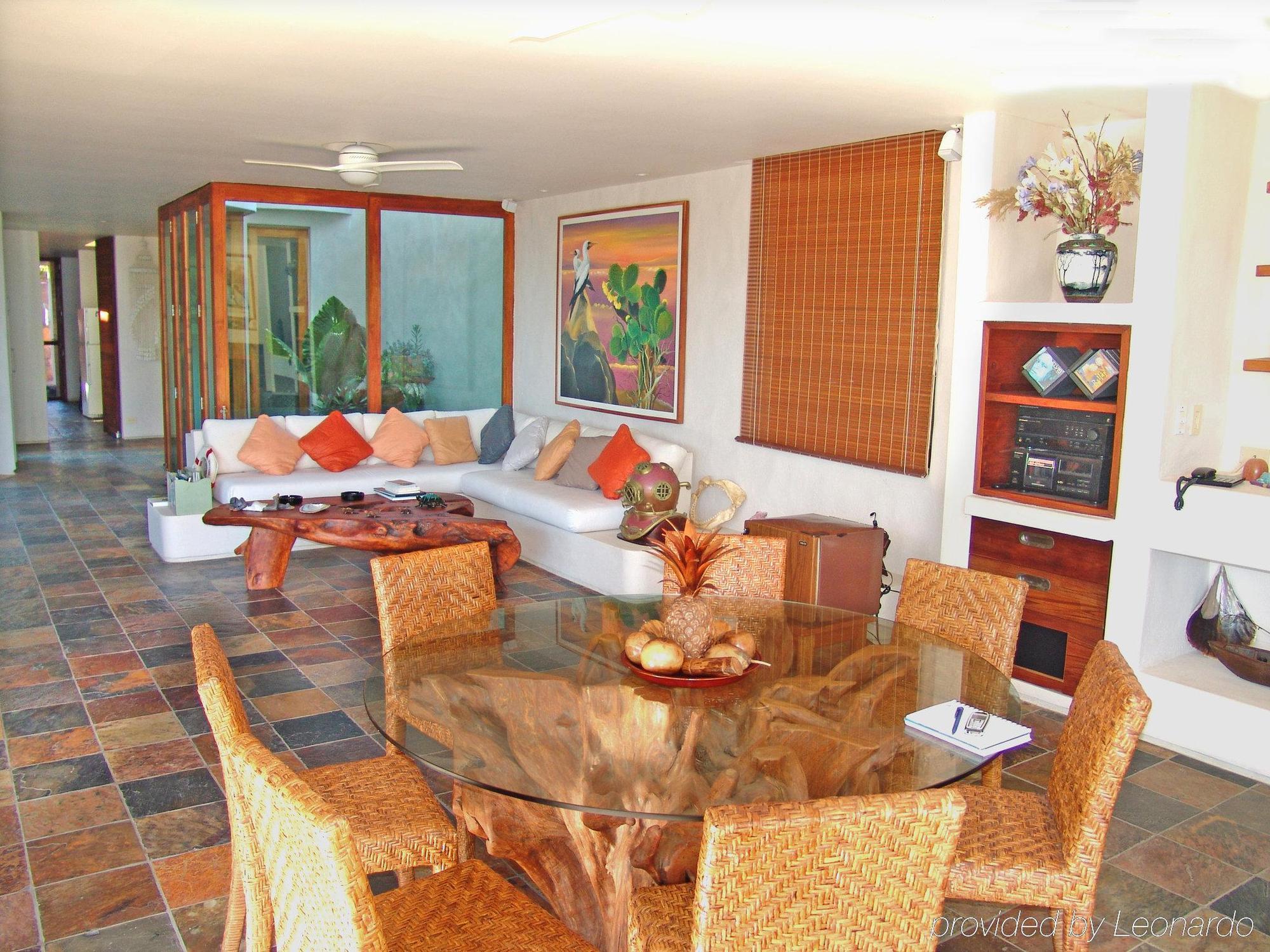 รอยัล ปาล์ม Hotel Bellavista  ภายนอก รูปภาพ